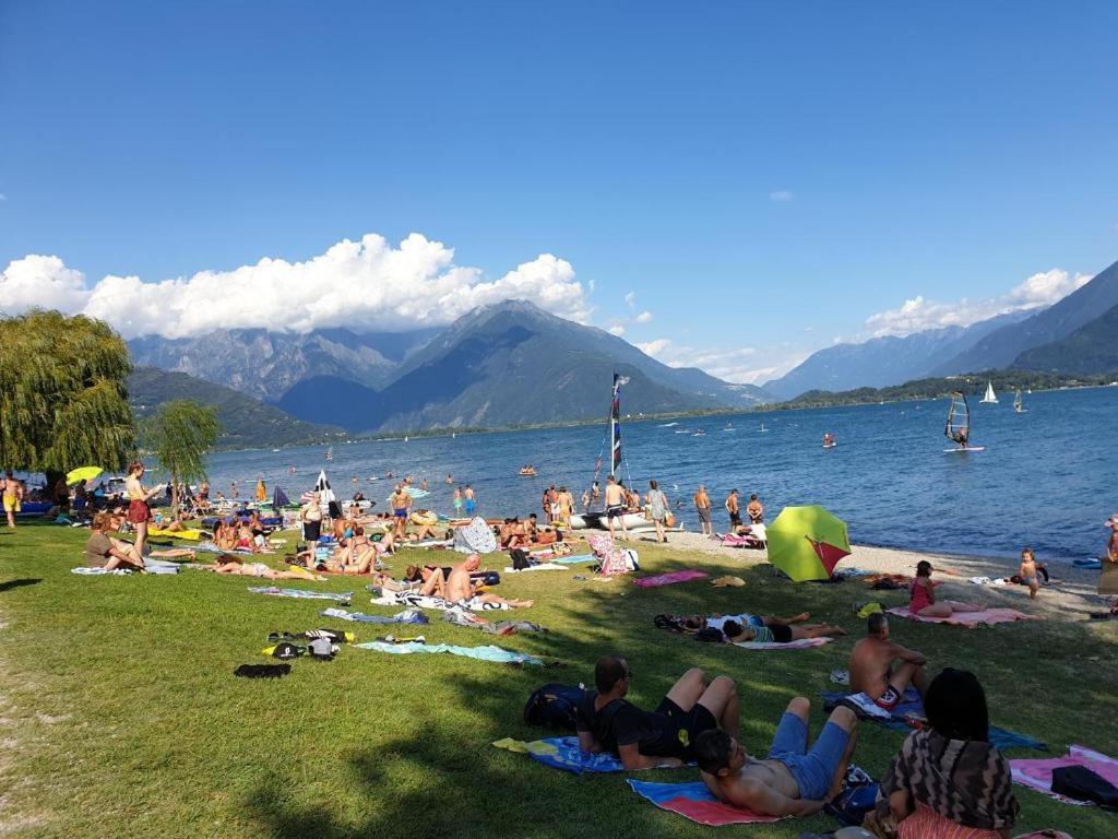 Camping Italia 90 Caravans Домазо Екстер'єр фото